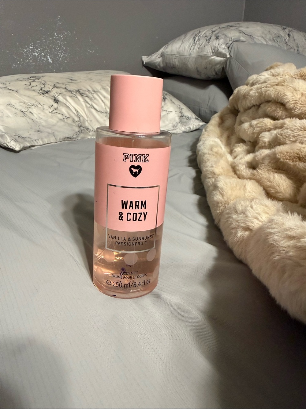 PINK Victoria's Secret Warm & Cozy Body Mist - Pink